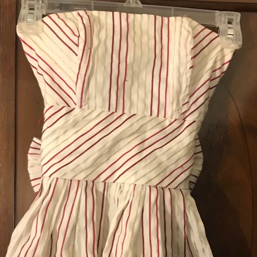 Guess Top, size small.